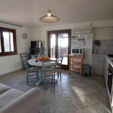 Casa Nel Vigneto Con Vista Mare Leilighet Magomadas Eksteriør bilde